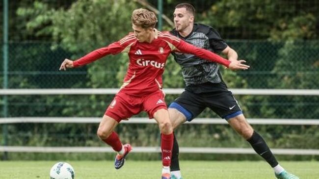 Màn so tài gay cấn giữa Standard Liege vs FC Dender